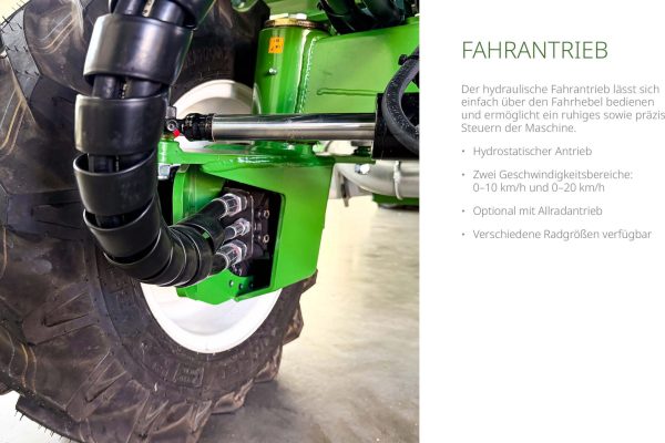 Durch den hydrostatischen Fahrantrieb ist der C-90 ruhig und exakt zu bedienen